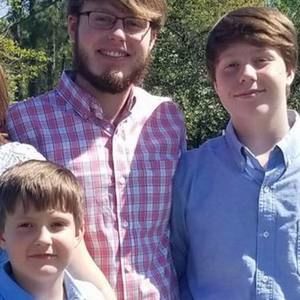 Meet your Posher, Zachary